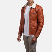 
Brown Sheepskin Leather Aviator Jacket - უკანა ხედი გამოკვეთილი მხრებით და სუფთა დაბოლოებით