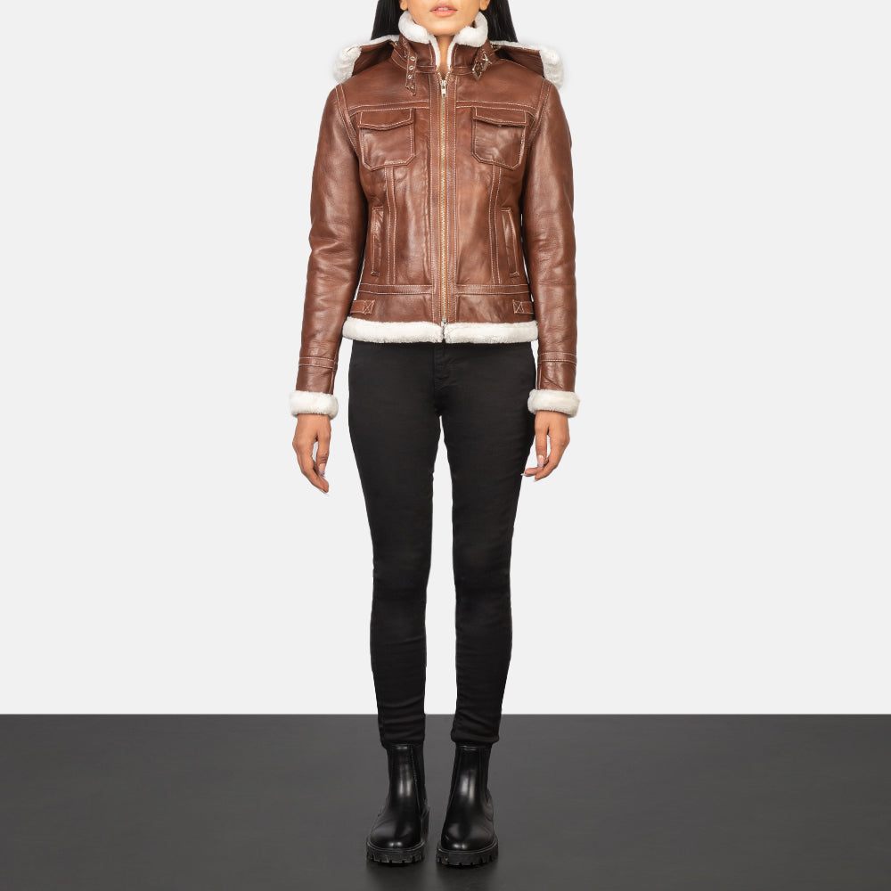 
Fiona Brown Hooded Shearling Leather Jacket - გვერდითი პროფილი ერგონომიული სახელოს ჭრით