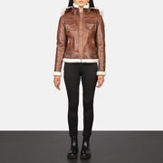 
Fiona Brown Hooded Shearling Leather Jacket - გვერდითი პროფილი ერგონომიული სახელოს ჭრით