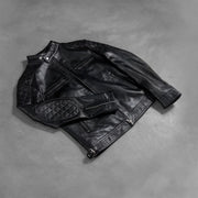 
დაბოლოების ოსტატური დამუშავება Gatsby Quilted Black Leather Biker Jacket