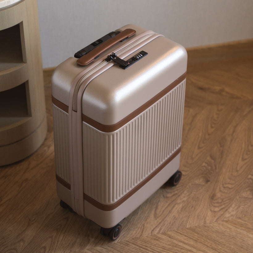 Hand Luggage Suitcase Zuna ქალის