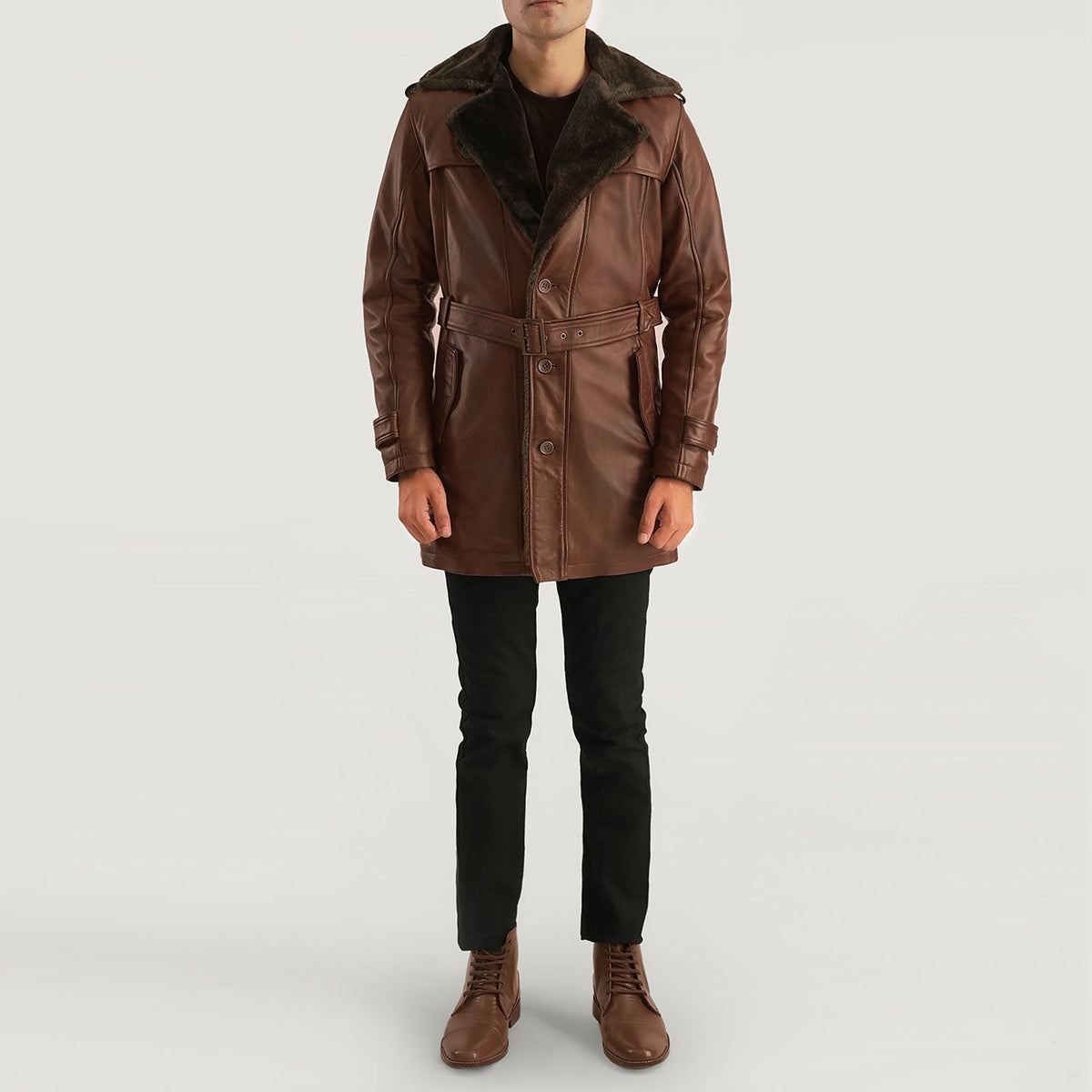 
ახლო ხედი of Notch & Button Hardware on Hunter Distressed ყავისფერი Fur ტყავის პალტო მამაკაცის