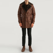 
ახლო ხედი of Notch & Button Hardware on Hunter Distressed ყავისფერი Fur ტყავის პალტო მამაკაცის