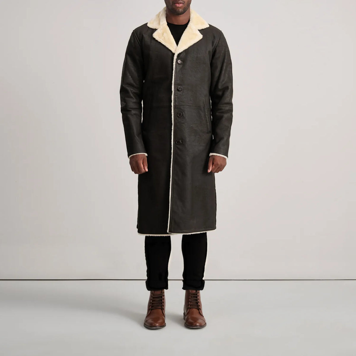 
Kolby Tumbled Brown Shearling Long Coat - გვერდითი პროფილი ერგონომიული სახელოს ჭრით