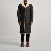 
Kolby Tumbled Brown Shearling Long Coat - გვერდითი პროფილი ერგონომიული სახელოს ჭრით