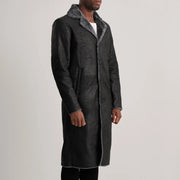 
Distressed Black Sheepskin Snuffed Aviator Jacket - უკანა ხედი გამოკვეთილი მხრებით და სუფთა დაბოლოებით