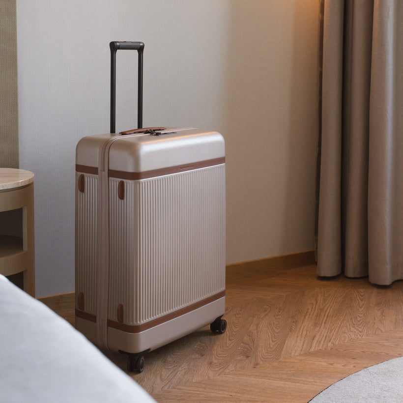 Large Suitcase Zuna ქალის