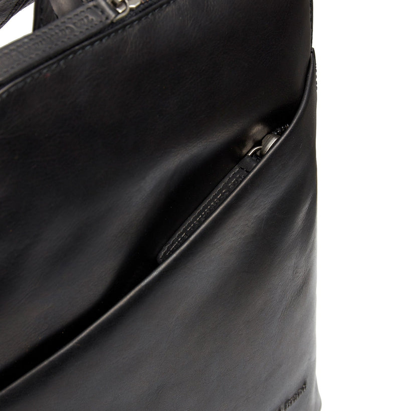Claire Full-Grain Leather Backpack ქალის