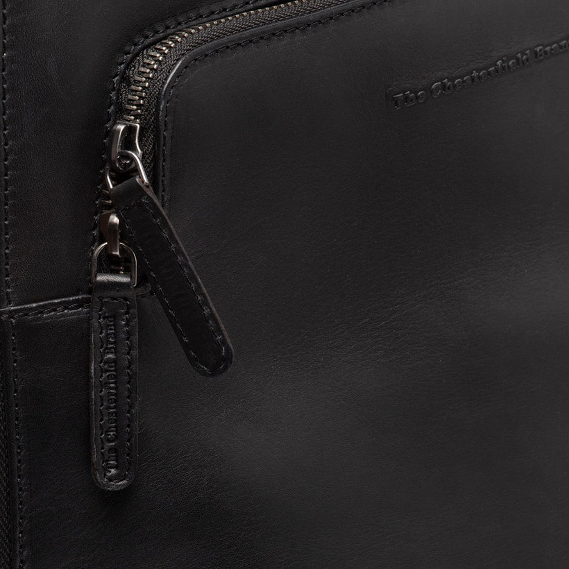 Fornella Full-Grain Leather Backpack ქალის