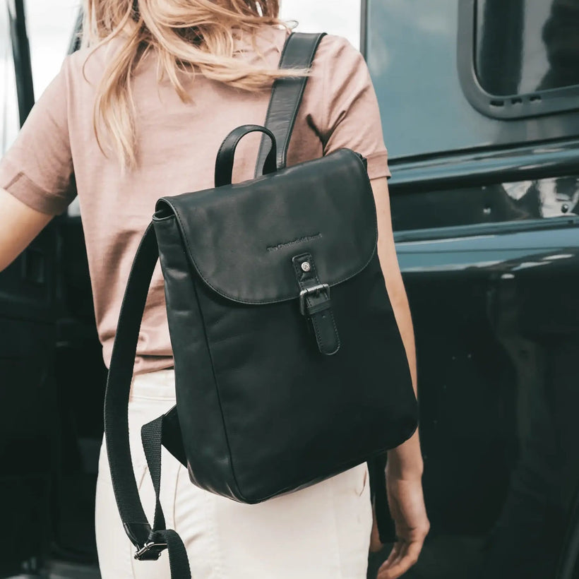 Vermont Full-Grain Leather Backpack ქალის