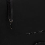 
შიდა სარჩულის ხედი Showing Dedicated Padded Laptop Sleeve & Multi-Compartment Organization