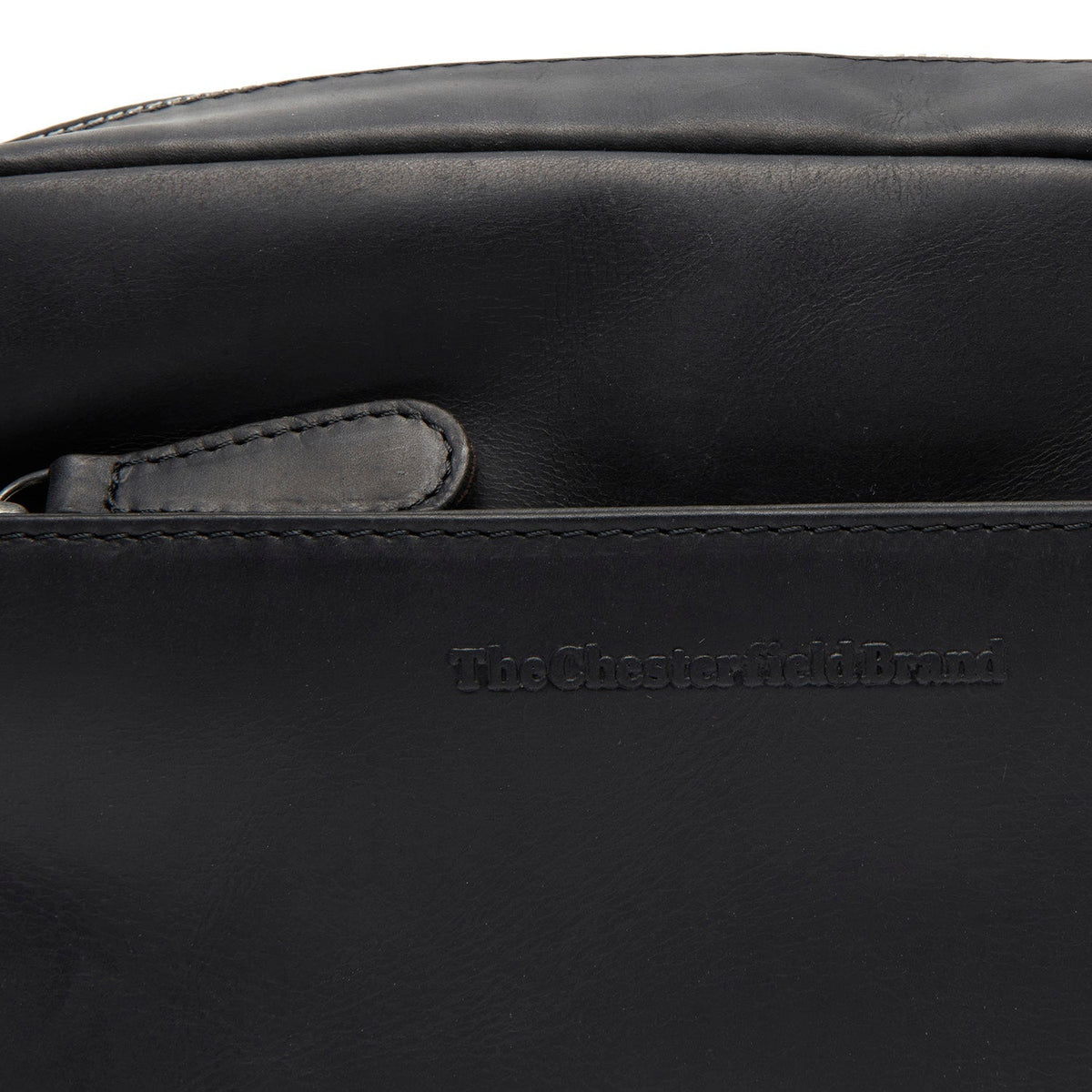 
შიდა სარჩულის ხედი Showing Dedicated Padded Laptop Sleeve & Multi-Compartment Organization