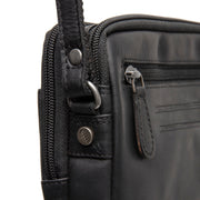 
შიდა სარჩულის ხედი Showing Dedicated Padded Laptop Sleeve & Multi-Compartment Organization