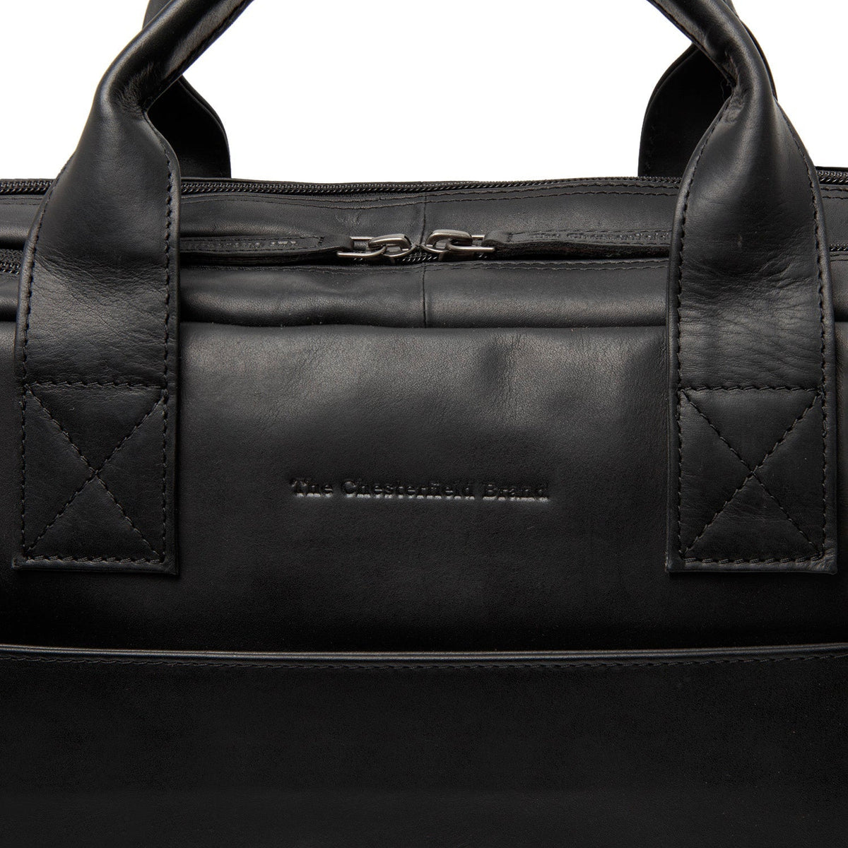 
Solid Antique Brass Hardware & Heavy-Duty Dual Zipper Detail on Frazer ტყავის ჩანთა ნოუთბუქისთვის
