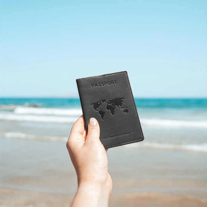 Leather Passport Case ქალის