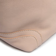 
შიდა სარჩულის ხედი Showing Dedicated Padded Laptop Sleeve & Multi-Compartment Organization