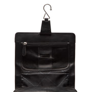 
ახლო ხედი of Classic Collar & Heavy-Duty Zipper Hardware on Rosario ტყავის კოსმეტიკური ჩანთა
