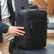 
Classic 100% Full-Grain leather Backpack - უკანა ხედი გაძლიერებული ტყავის სახელურებით