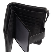 
Solid Antique Brass Hardware & Heavy-Duty Dual Zipper Detail on Landau ტყავის საფულე