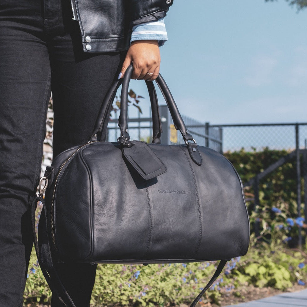 
Classic 100% Full-Grain Leather Duffle Bag - უკანა ხედი გაძლიერებული ტყავის სახელურებით