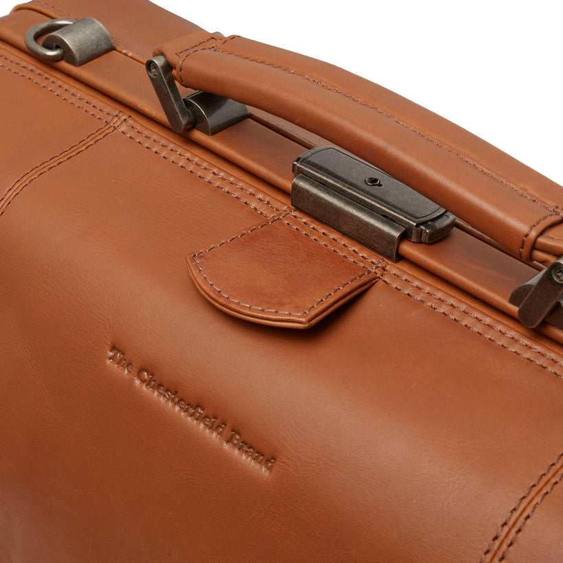 Texel Full-Grain Leather Weekender Bag ქალის