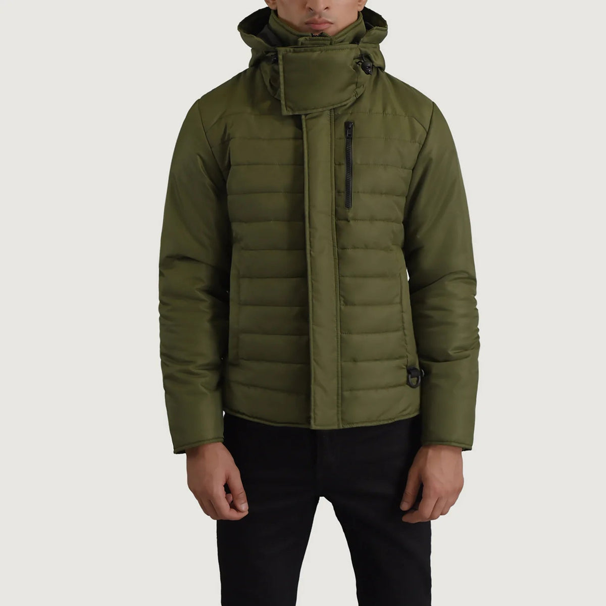 
Malcolm მწვანე Hooded Puffer ტყავის ქურთუკი მამაკაცის - გვერდითი პროფილი ერგონომიული სახელოს ჭრით