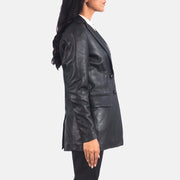 
მორგების ხედი:  Marilyn Tan Brown Leather Blazer მოდელზე ბუნებრივ დღის სინათლეზე