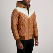 
მორგების ხედი:  Norman Tan Hooded Bomber Leather Puffer Jacket მოდელზე ბუნებრივ დღის სინათლეზე