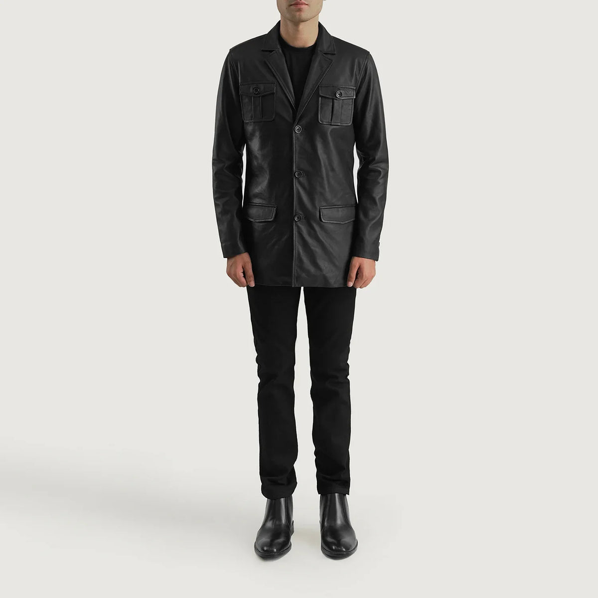 
Ray Cutler Black Leather Blazer - გვერდითი პროფილი ერგონომიული სახელოს ჭრით