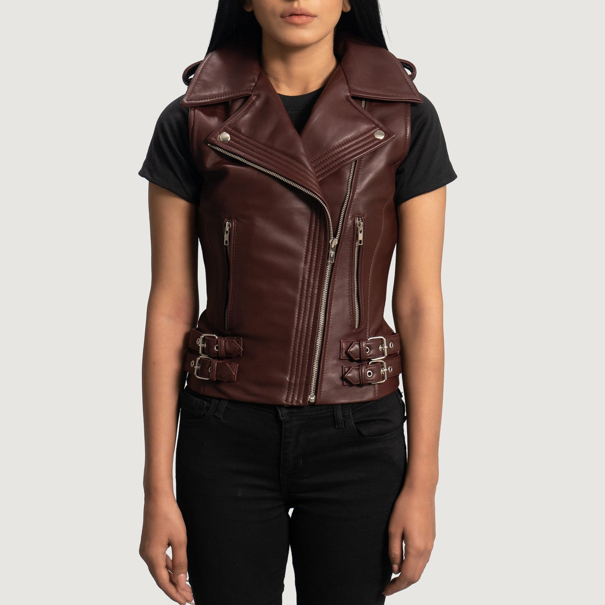 
Rhonda ბორდოსფერი Leather Biker Vest ქალის in Maroon Sheepskin Leather - წინა ხედი და მორგებული სილუეტი | შეიძინეთ ონლაინ