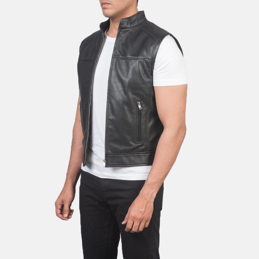 
Black Cowhide &Amp; Sheepskin Leather Biker Jacket - უკანა ხედი გამოკვეთილი მხრებით და სუფთა დაბოლოებით