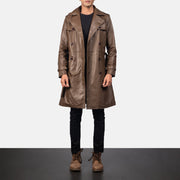 
ახლო ხედი of Shirt & Heavy-Duty Zipper Hardware on Royson ყავისფერი Leather Duster ტყავის პალტო მამაკაცის