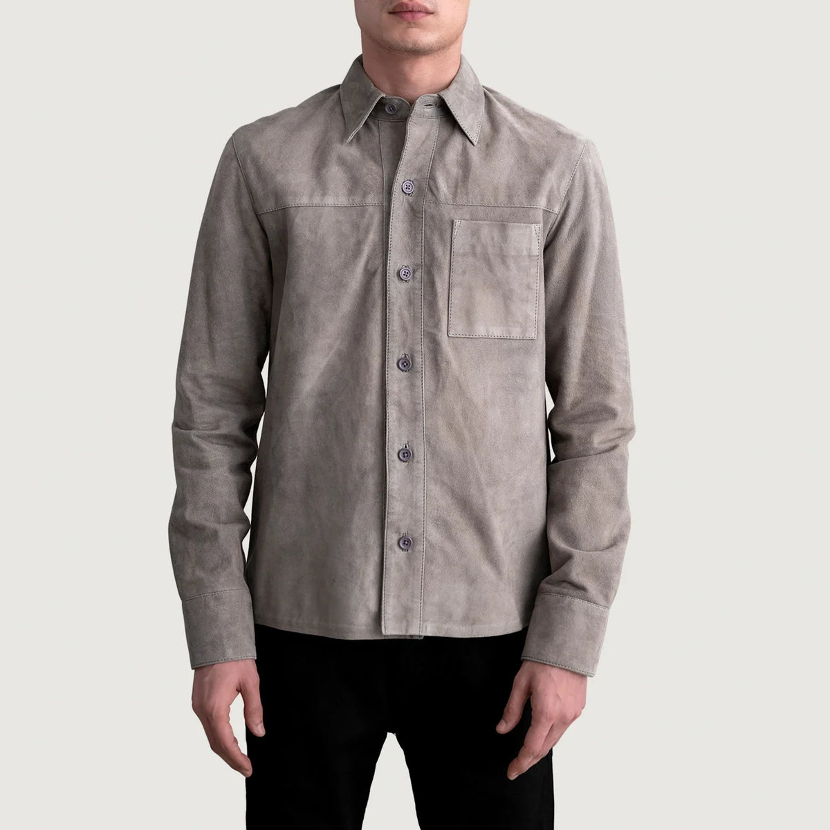 
Scout Grey Suede Leather Shirt მამაკაცის მამაკაცის - გვერდითი პროფილი ერგონომიული სახელოს ჭრით