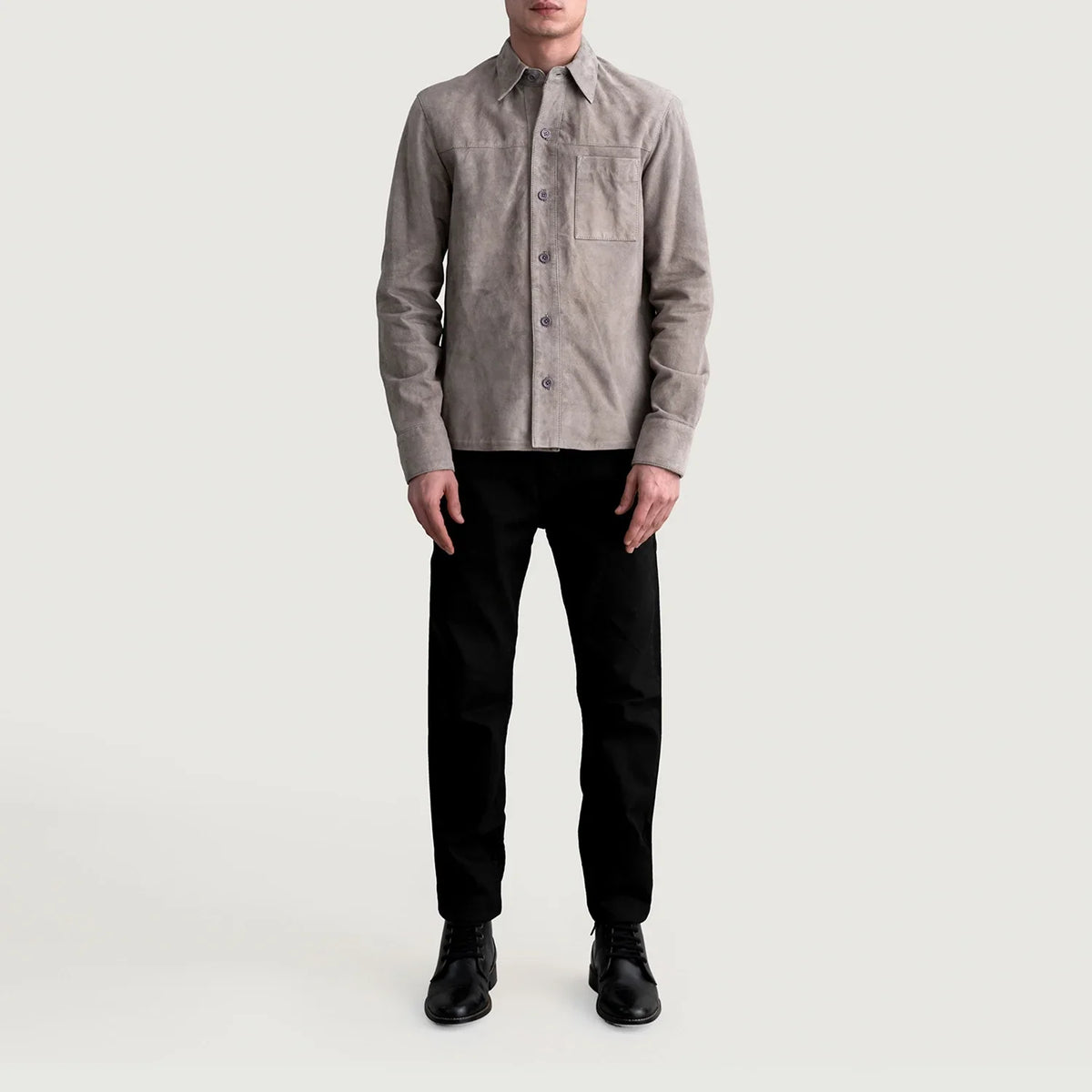 
ახლო ხედი of Shirt & Buttons Hardware on Scout Grey Suede Leather Shirt მამაკაცის მამაკაცის