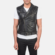 
ახლო ხედი of Notch & Zipper Hardware on Sullivan შავი Leather Biker Vest მამაკაცის