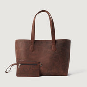 
The Bianca Vintage Distressed Brown Leather Tote Bag For Women in Distressed Brown Full-Grain Leather - Full Exterior წინა ხედი და მორგებული სილუეტი | შეიძინეთ ონლაინ
