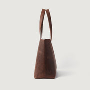 
შიდა სარჩულის ხედი Showing Dedicated Padded Laptop Sleeve & Multi-Compartment Organization