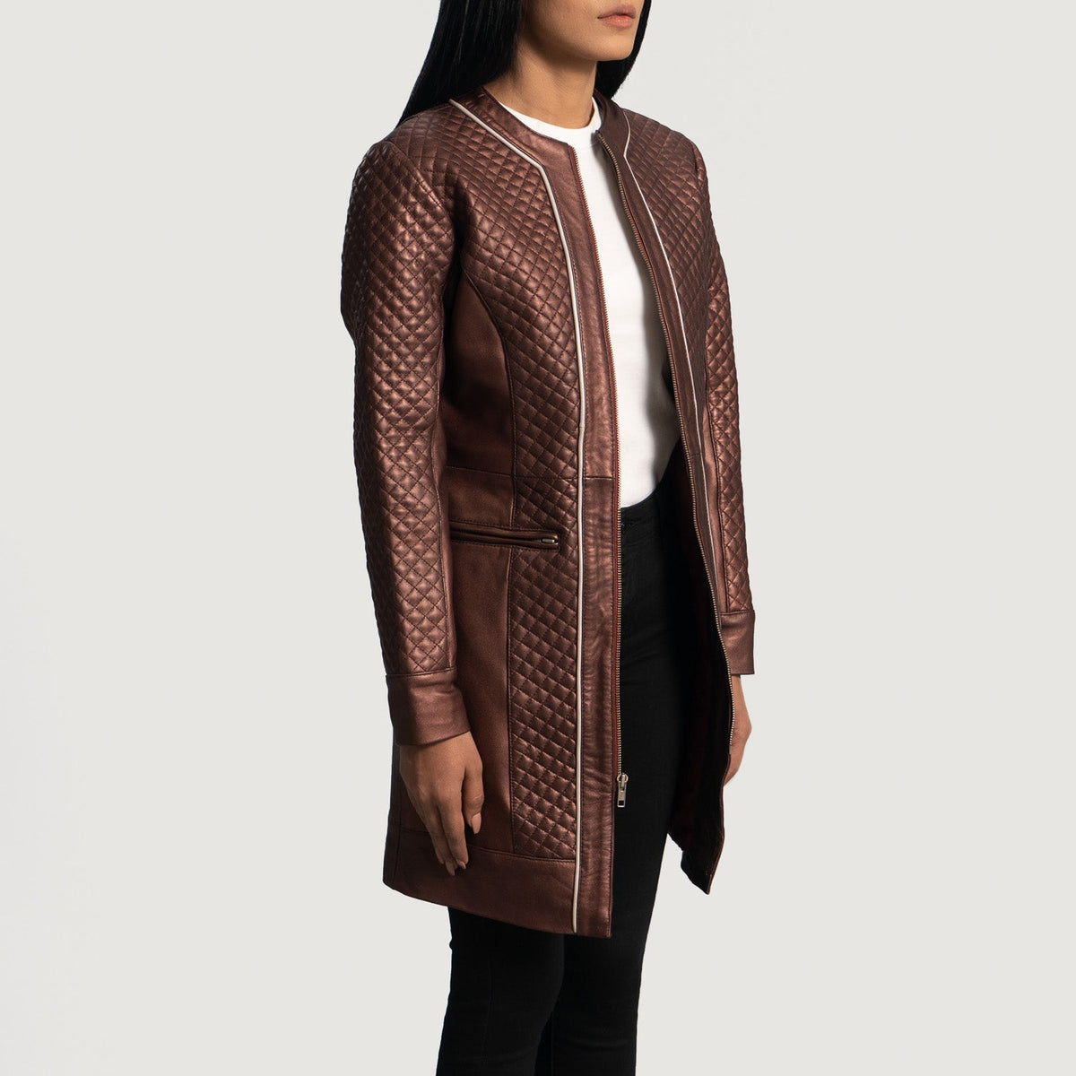 
Maroon Sheepskin leather Coat - უკანა ხედი გამოკვეთილი მხრებით და სუფთა დაბოლოებით