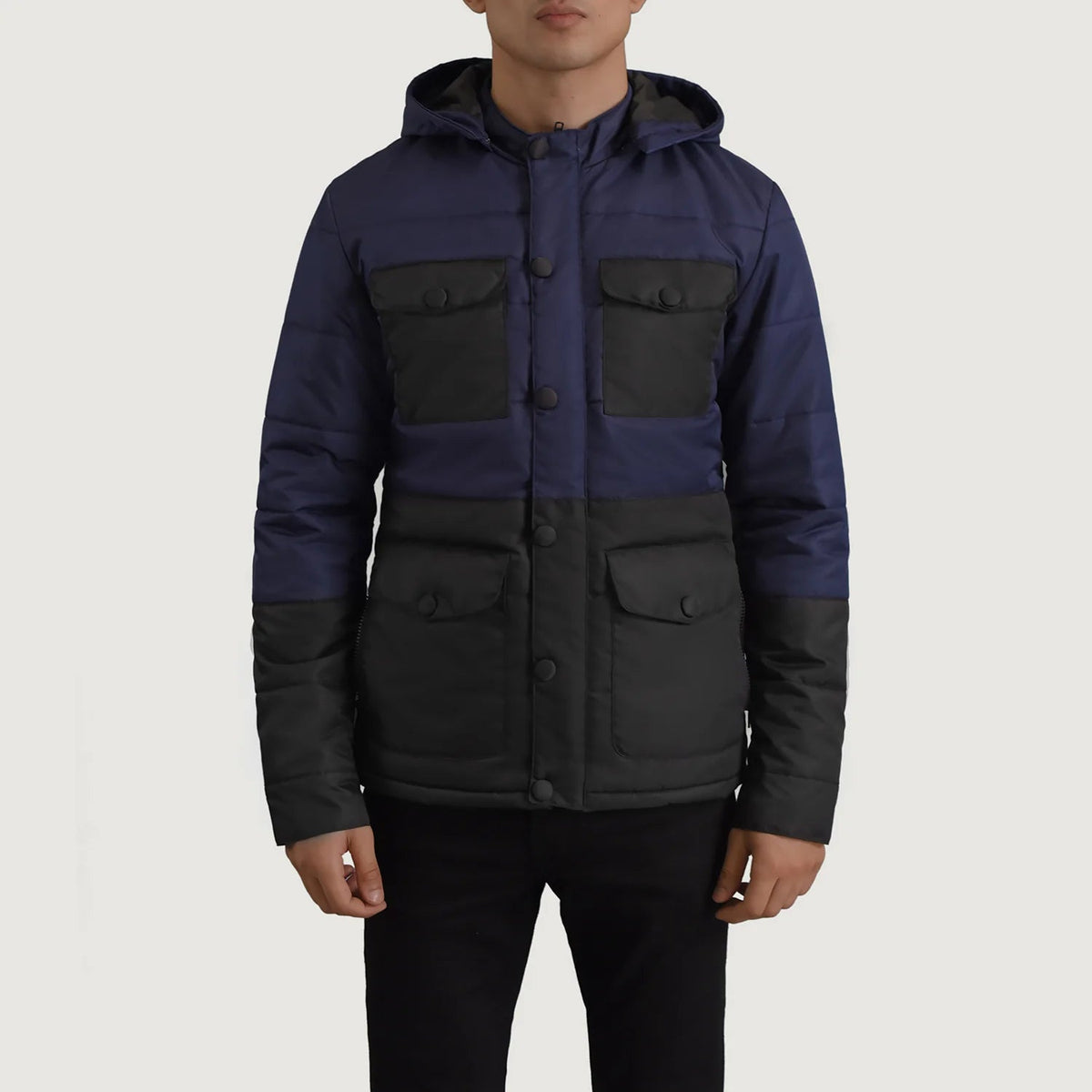 
ახლო ხედი of Classic Collar & Heavy-Duty Zipper Hardware on Wayne შავი & ლურჯი Hooded Puffer ტყავის ქურთუკი მამაკაცის