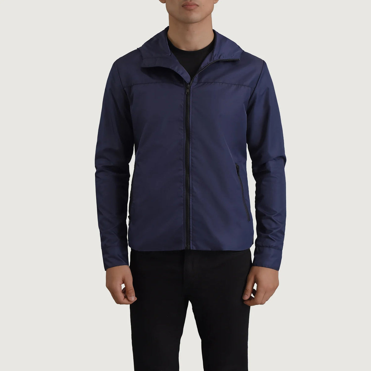 
ახლო ხედი of Classic Collar & Zipper With Inside Wind Flap. Hardware on Wesley ლურჯი Hooded Windbreaker ტყავის ქურთუკი მამაკაცის